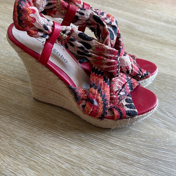 Cute wedges - Picture 2 of 3